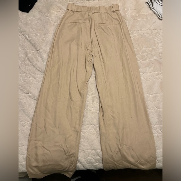 Abercrombie Tailored Pants - Picture 2 of 4